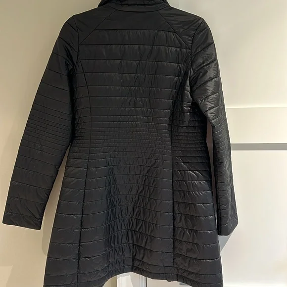 Patagonia thin puffer coat - Picture 3 of 3